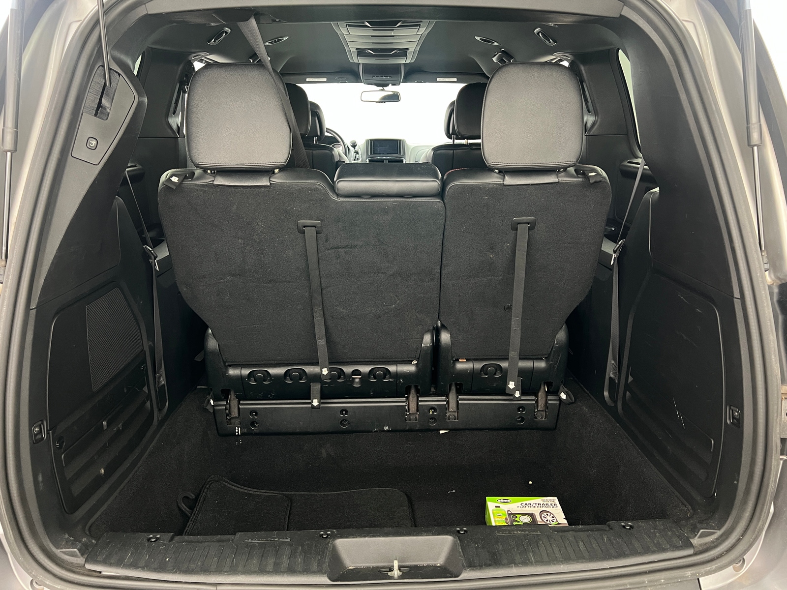 Thumbnail: 2017 Dodge Grand Caravan - 6
