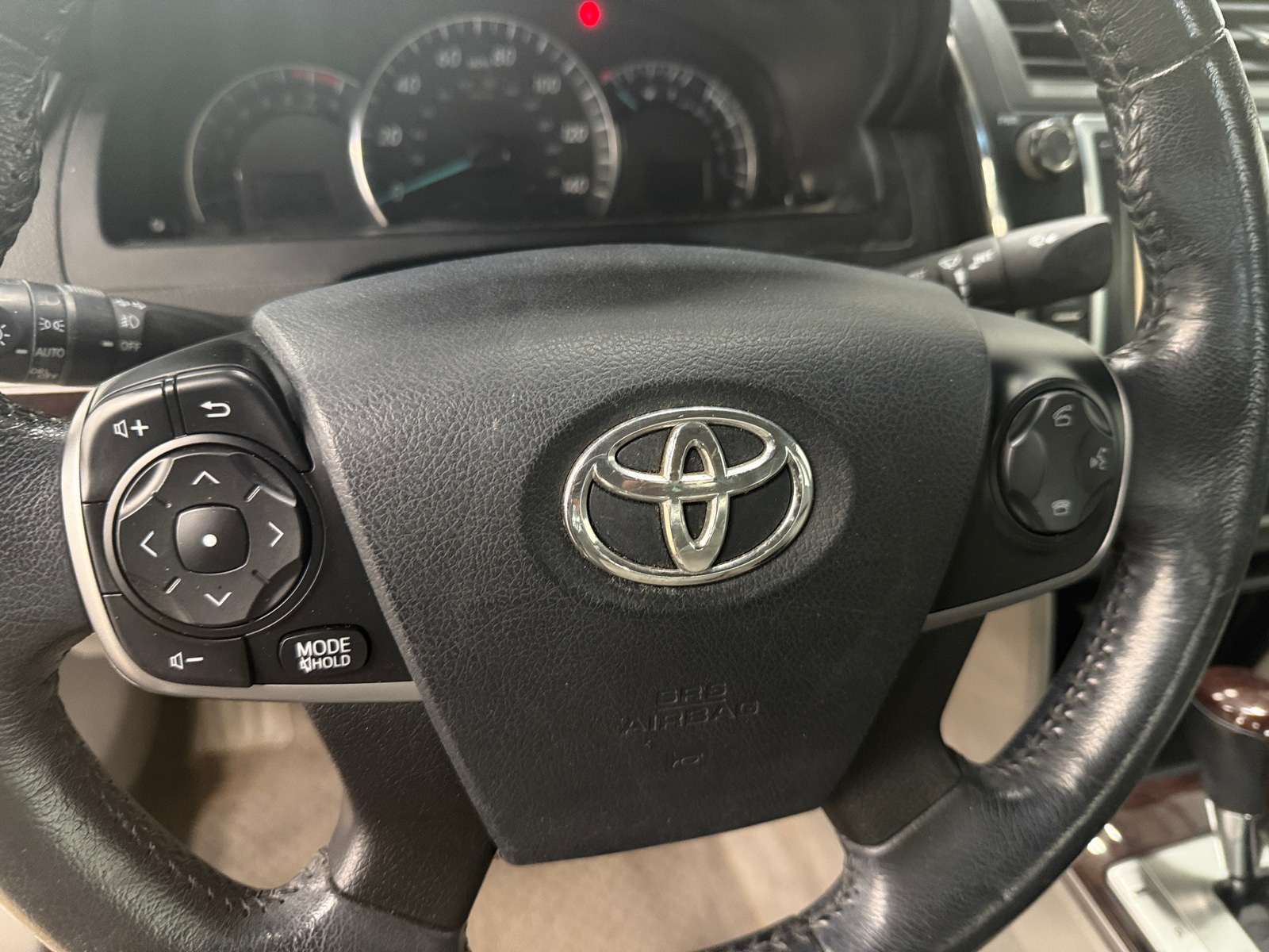 Thumbnail: 2012 Toyota Camry - 4
