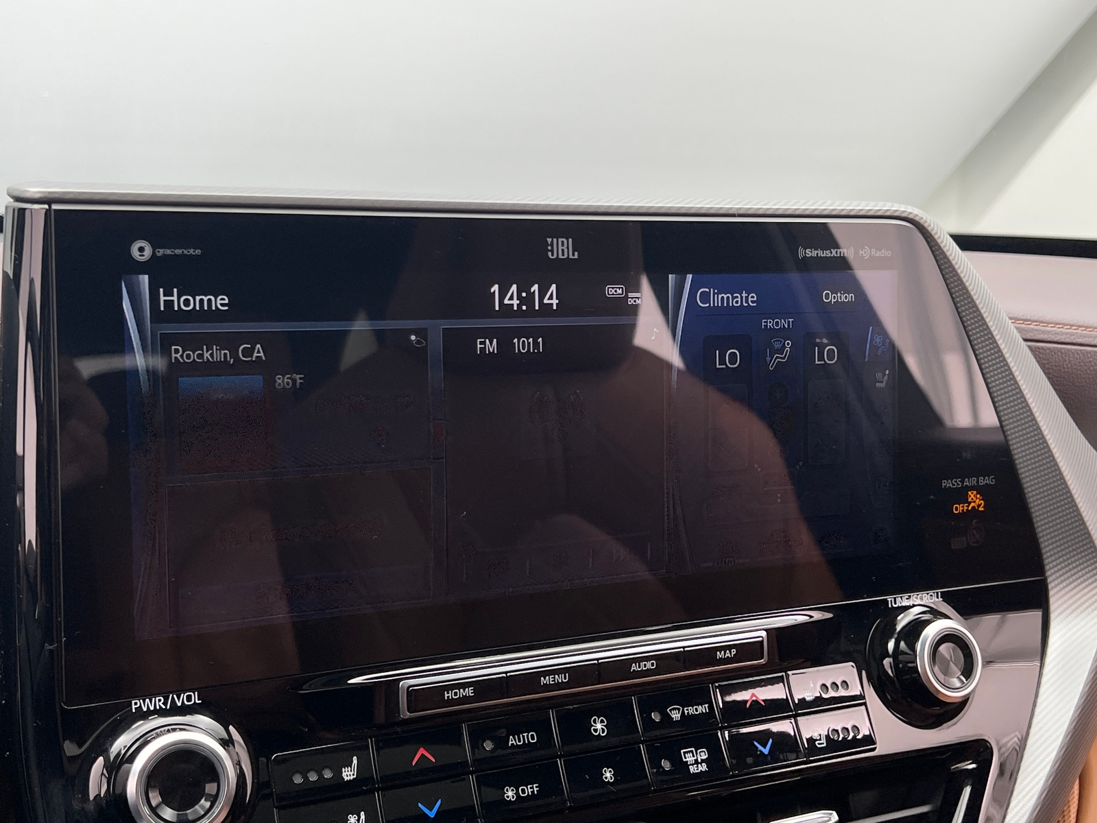 Thumbnail: 2020 Toyota Highlander - 3
