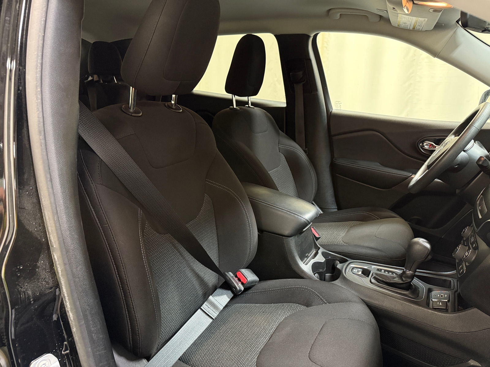 Thumbnail: 2019 Jeep Cherokee - 2