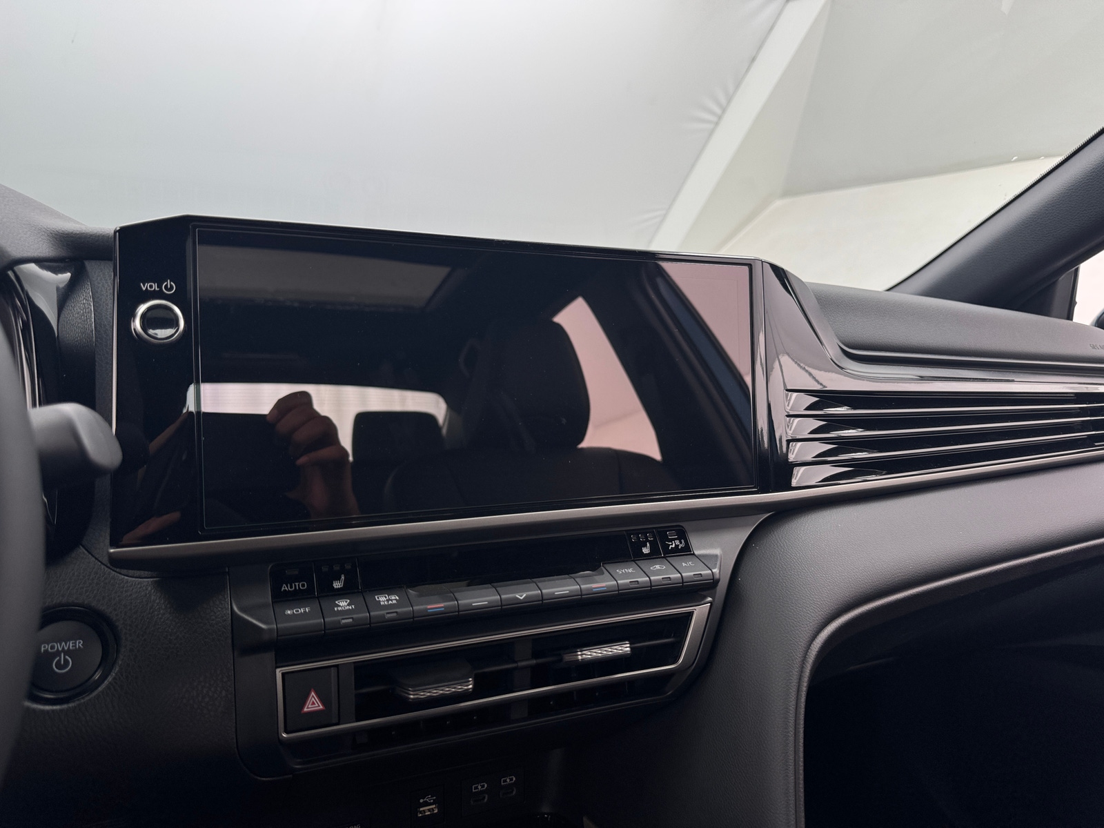 Thumbnail: 2025 Toyota Camry - 3