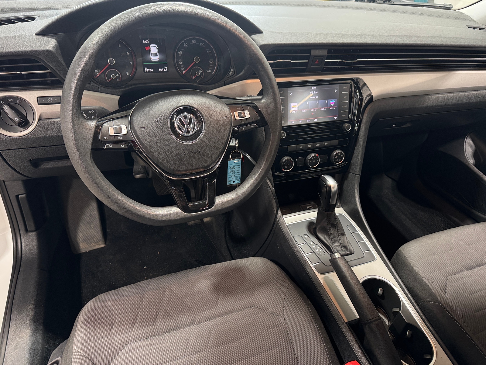Thumbnail: 2020 Volkswagen Passat - 3