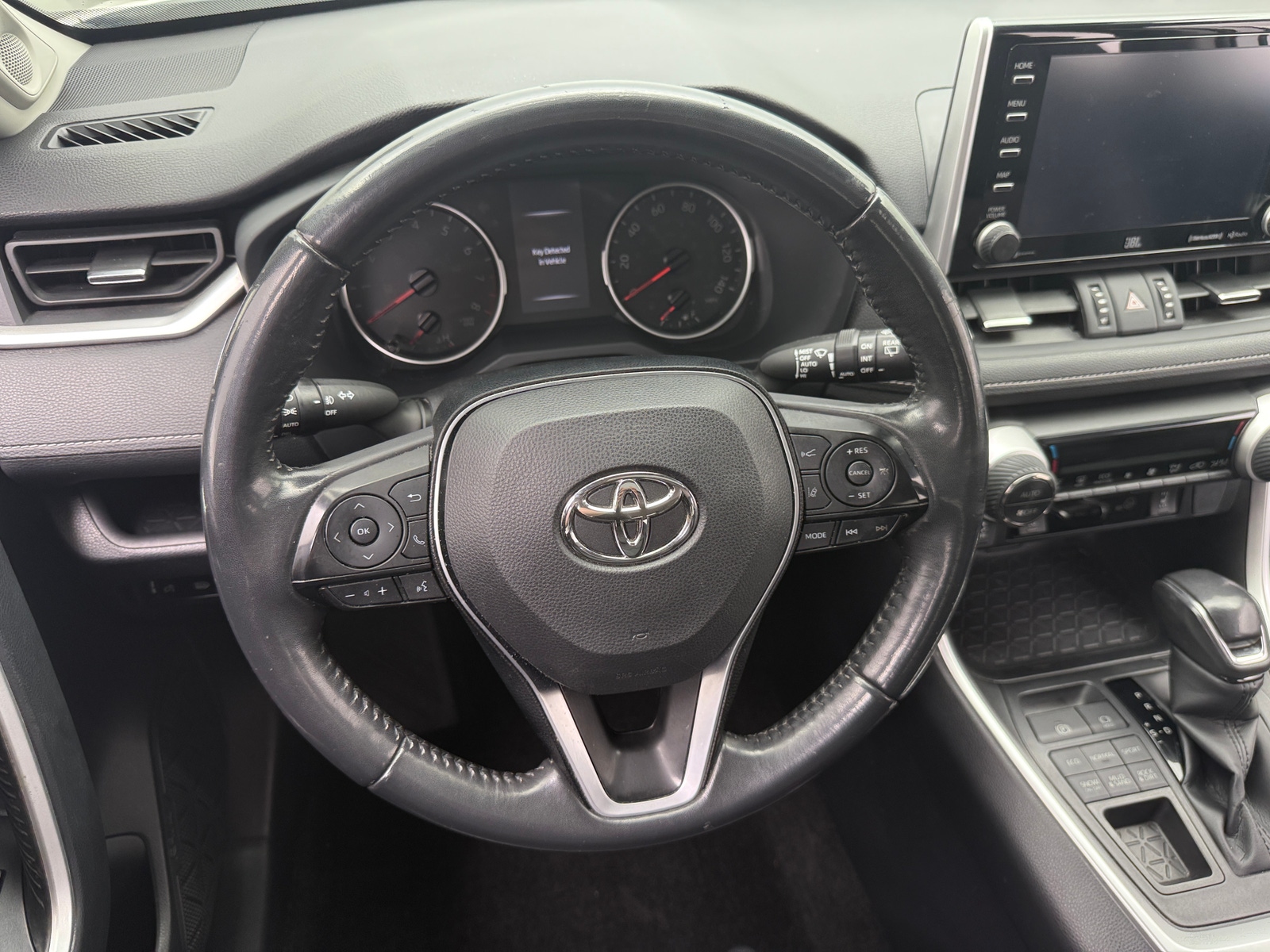 Thumbnail: 2019 Toyota RAV4 - 4