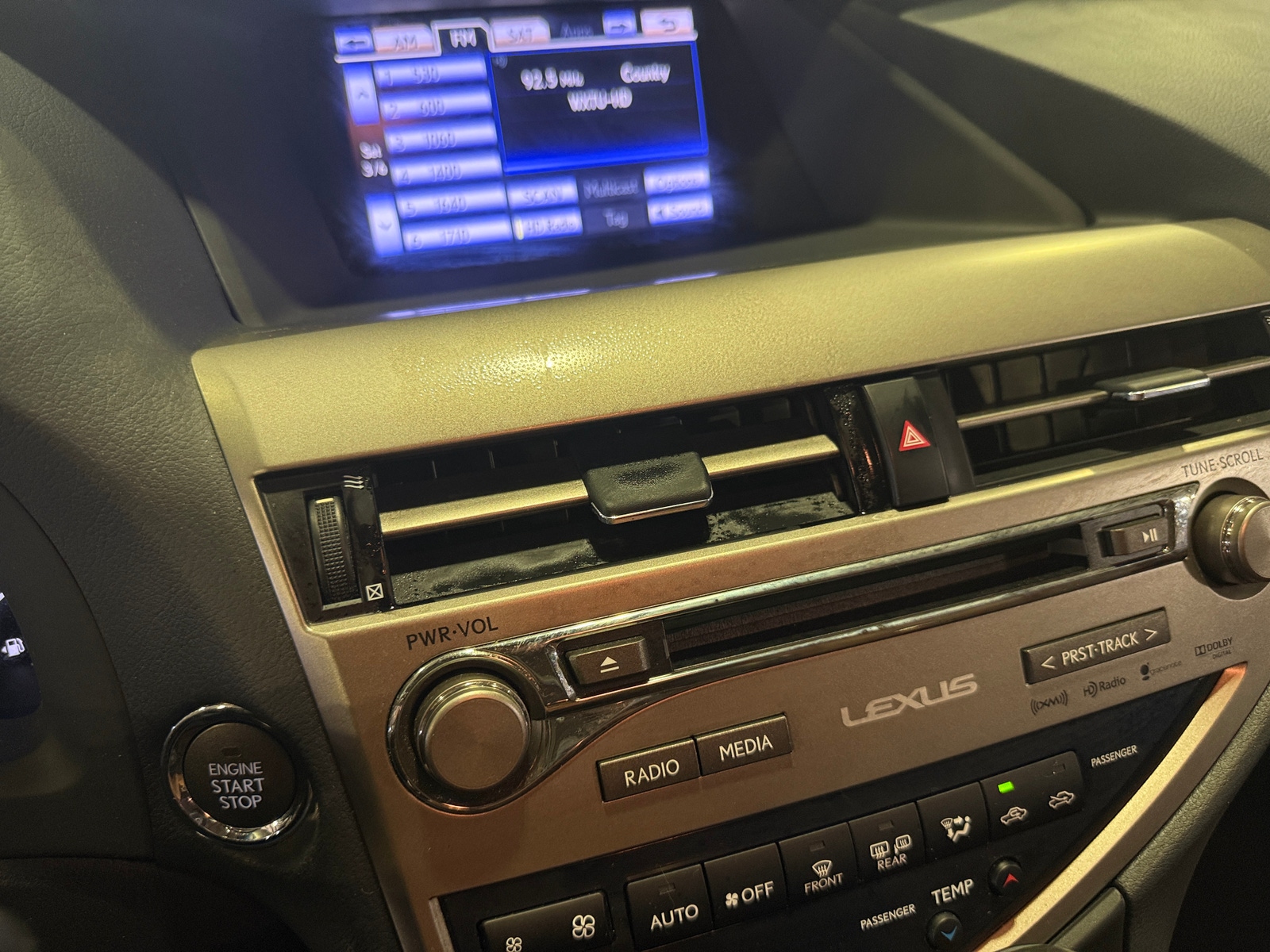 Thumbnail: 2015 Lexus RX - 4