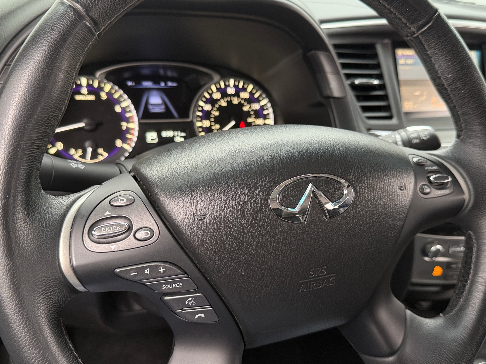 Thumbnail: 2016 INFINITI QX60 - 4