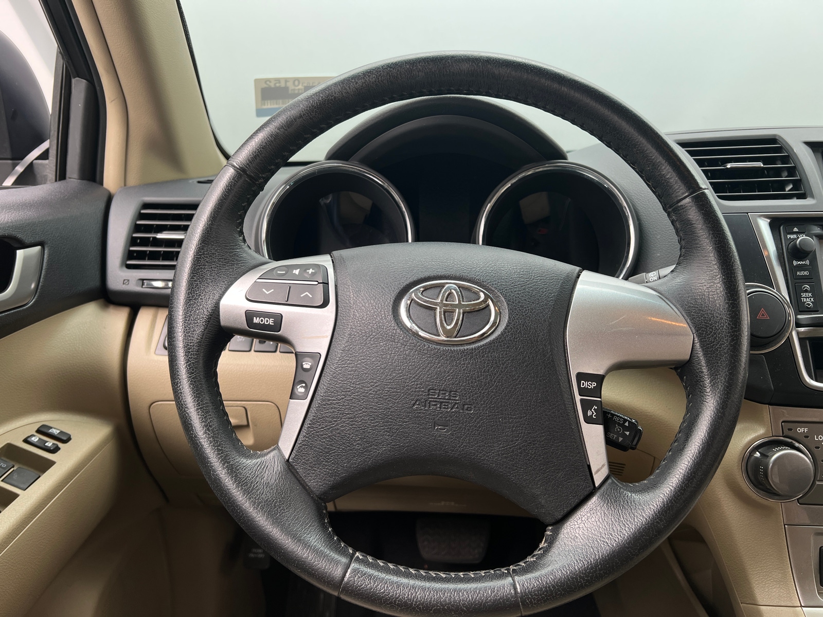 Thumbnail: 2013 Toyota Highlander - 4