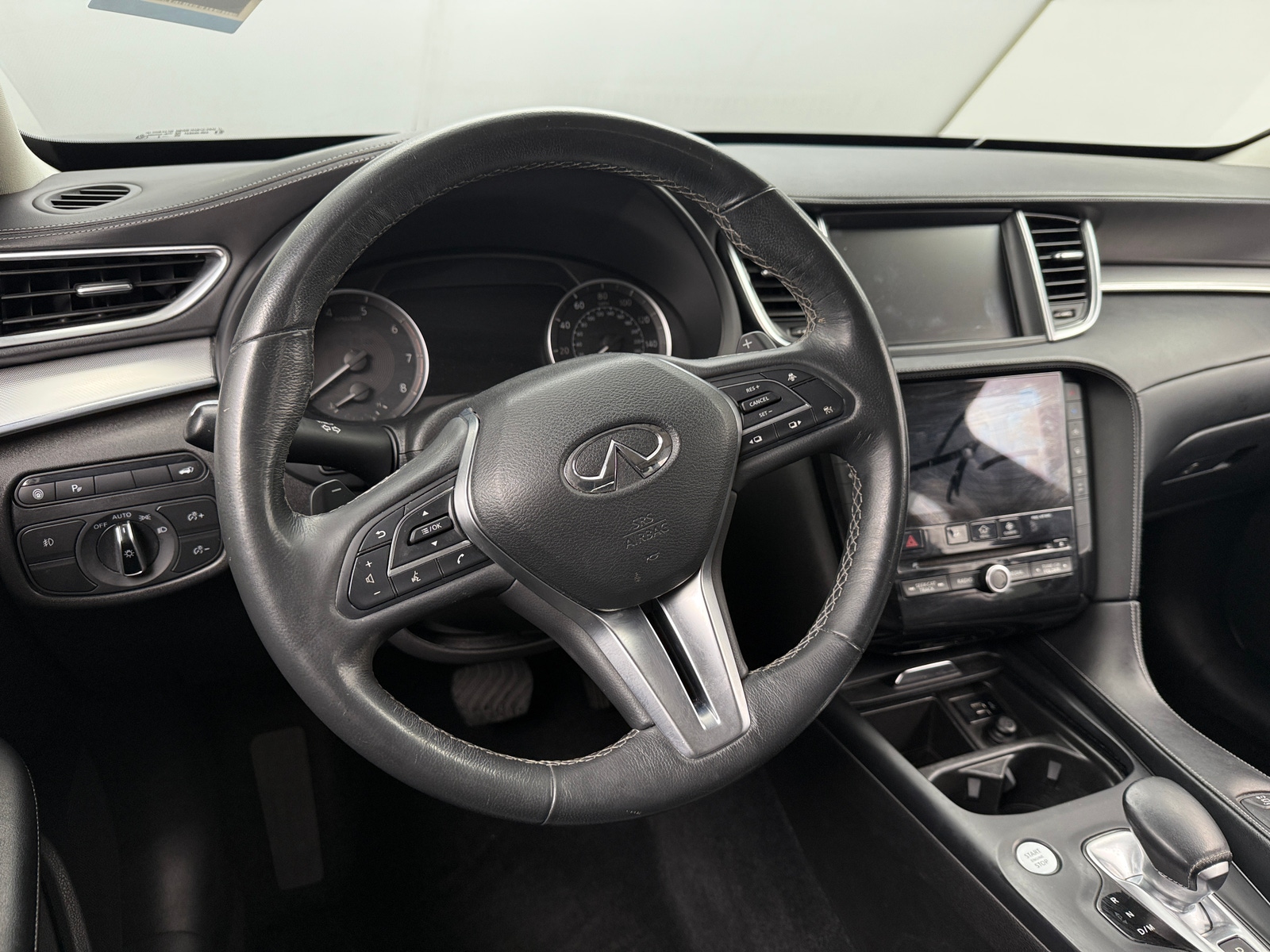 Thumbnail: 2019 INFINITI QX50 - 4
