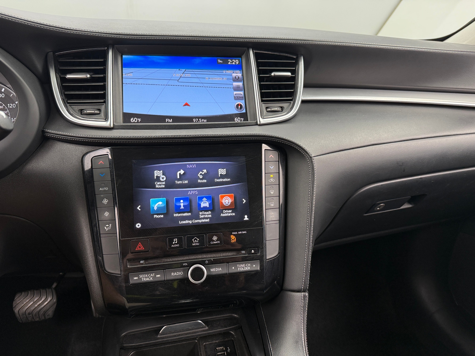 Thumbnail: 2019 INFINITI QX50 - 3