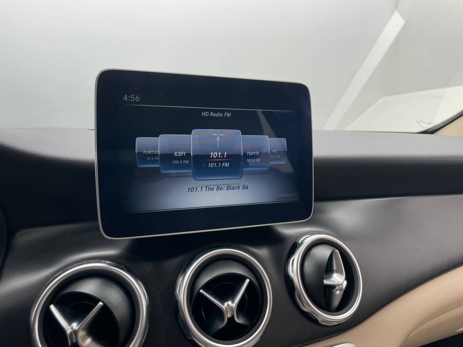 Thumbnail: 2019 Mercedes-Benz GLA - 3