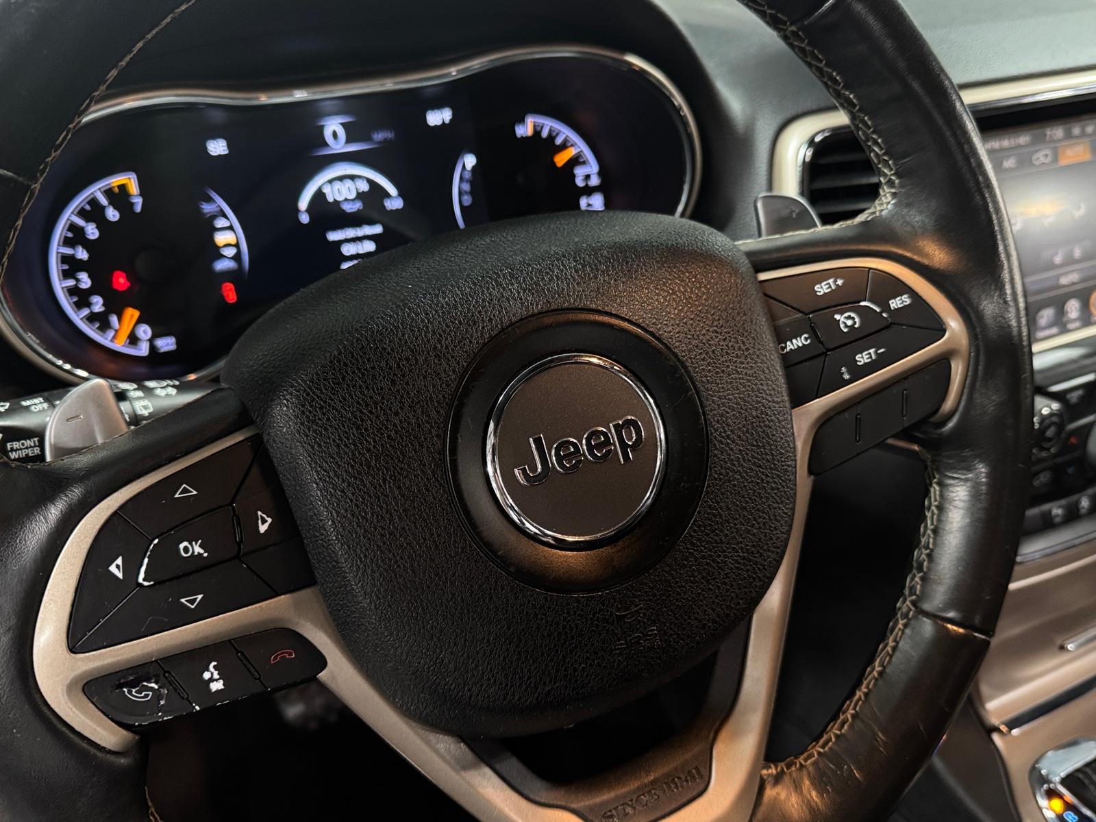 Thumbnail: 2016 Jeep Grand Cherokee - 4