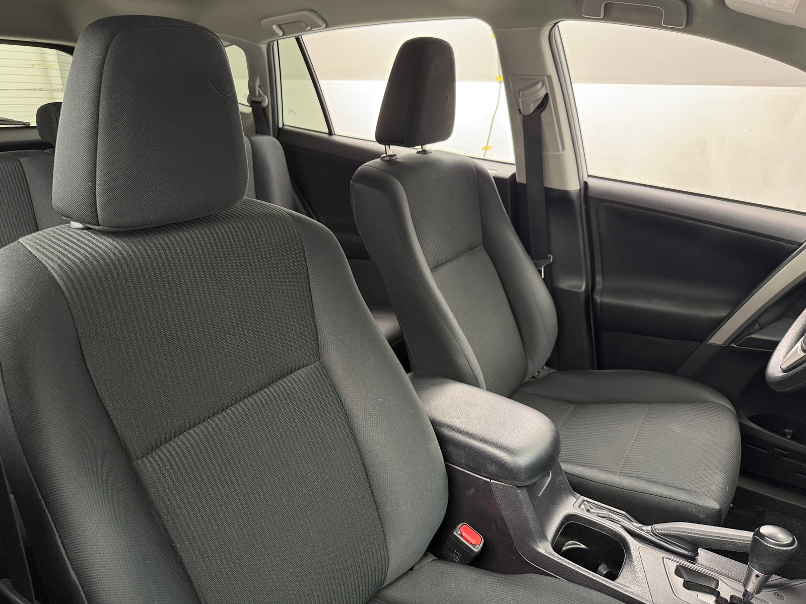 Thumbnail: 2018 Toyota RAV4 - 2