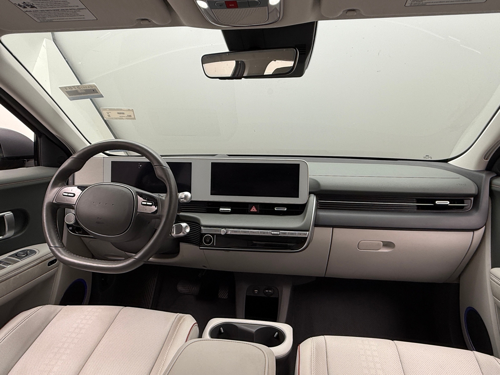 Thumbnail: 2022 Hyundai Ioniq 5 - 2