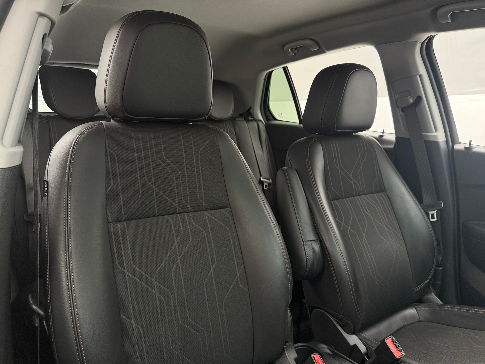Thumbnail: 2020 Chevrolet Trax - 2