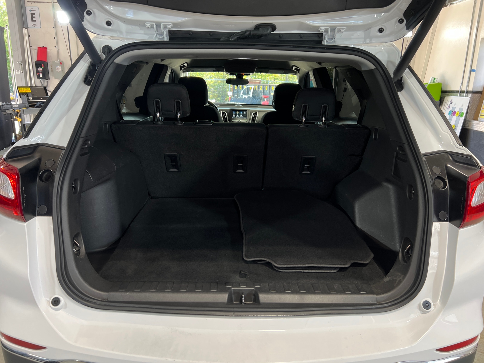 Thumbnail: 2019 Chevrolet Equinox - 7