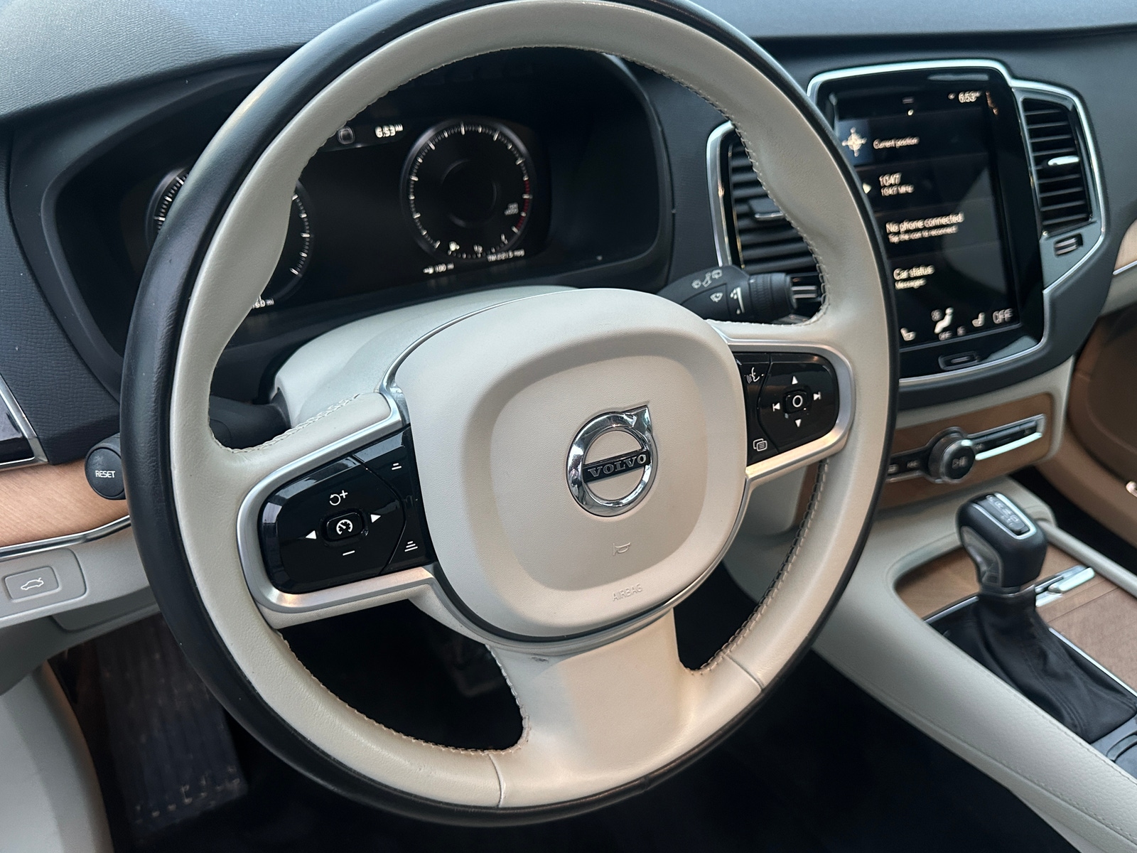 Thumbnail: 2022 Volvo XC90 - 4