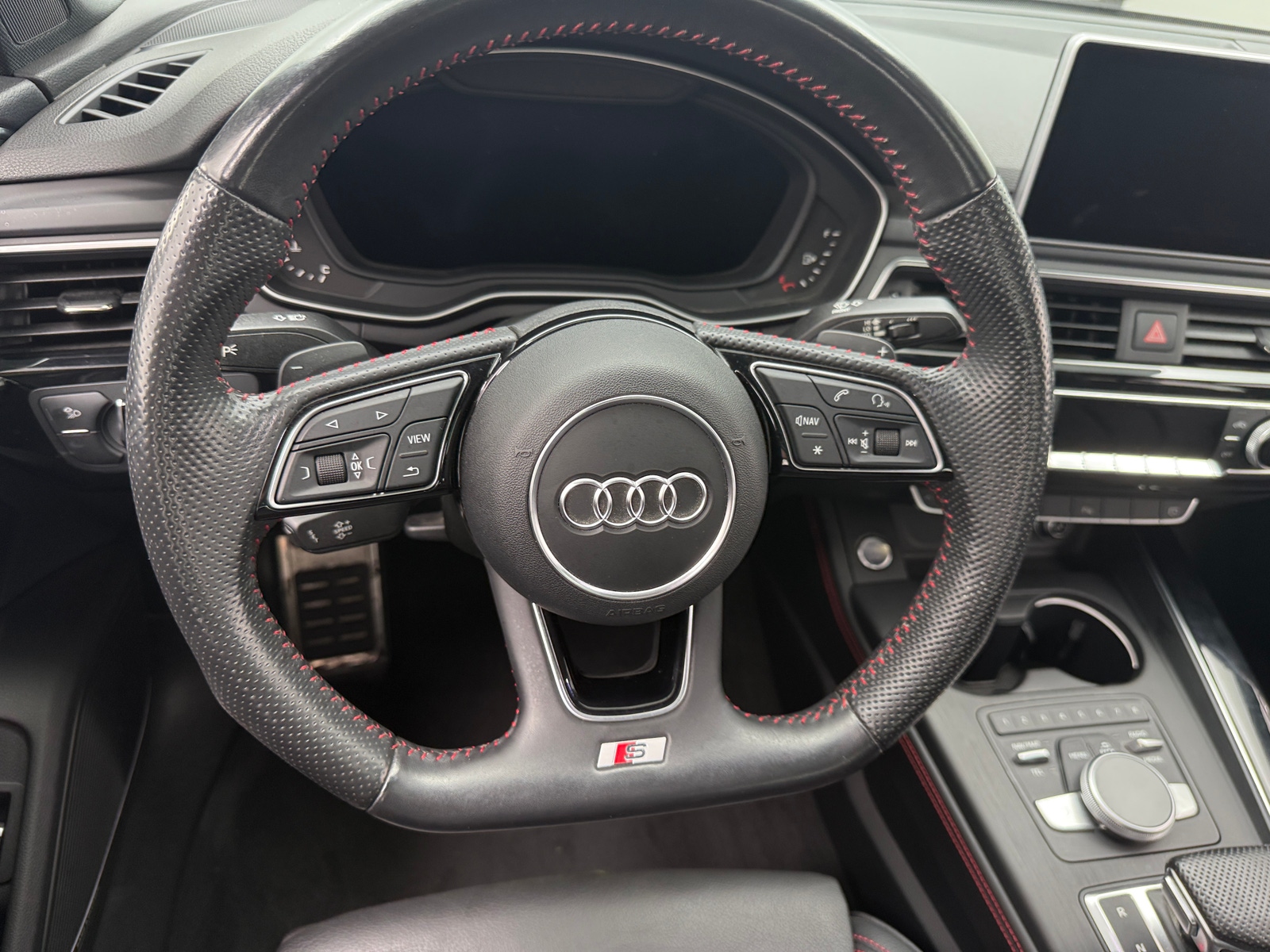 Thumbnail: 2018 Audi A4 - 4