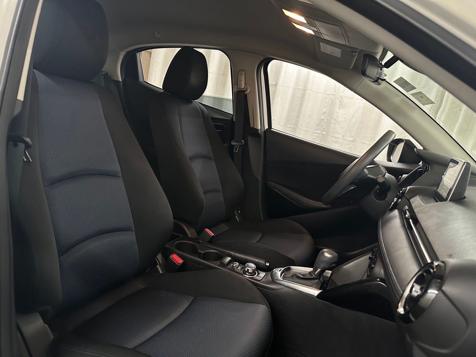 Thumbnail: 2017 Toyota Yaris iA - 2
