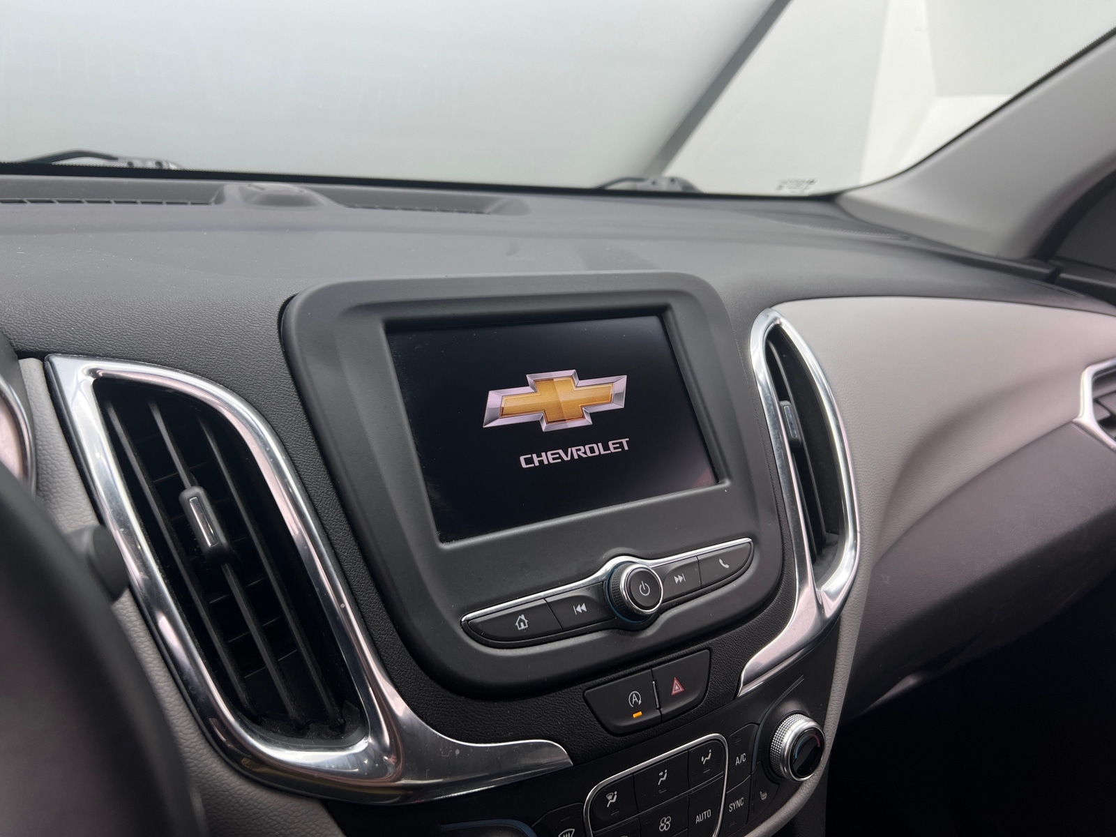 Thumbnail: 2024 Chevrolet Equinox - 4