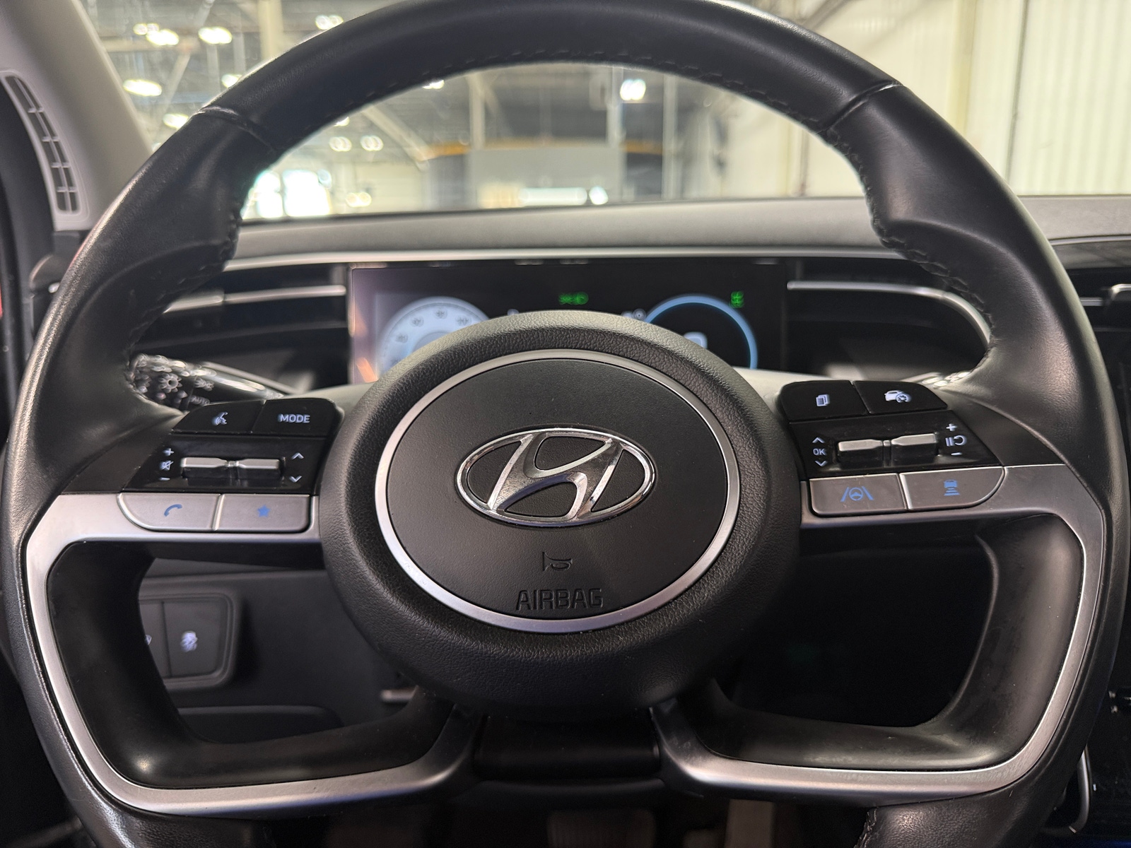 Thumbnail: 2022 Hyundai Tucson - 4