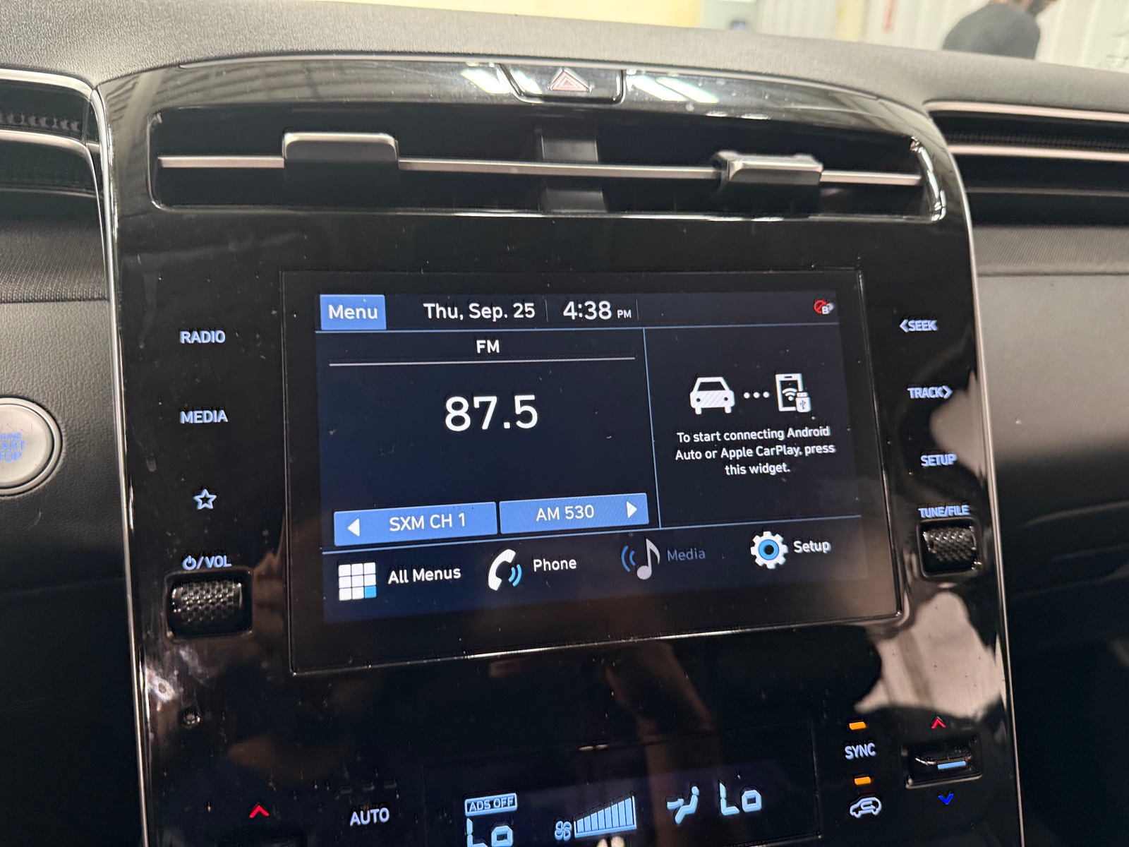 Thumbnail: 2022 Hyundai Tucson - 3