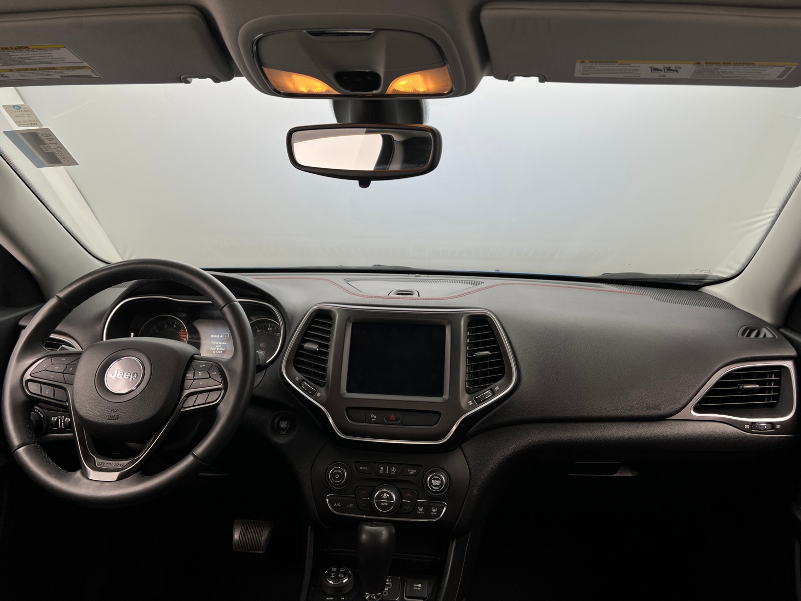 Thumbnail: 2019 Jeep Cherokee - 3