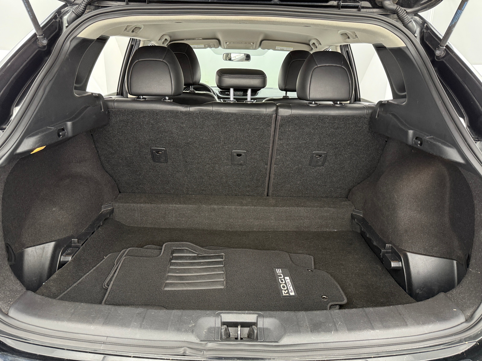 Thumbnail: 2018 Nissan Rogue Sport - 6