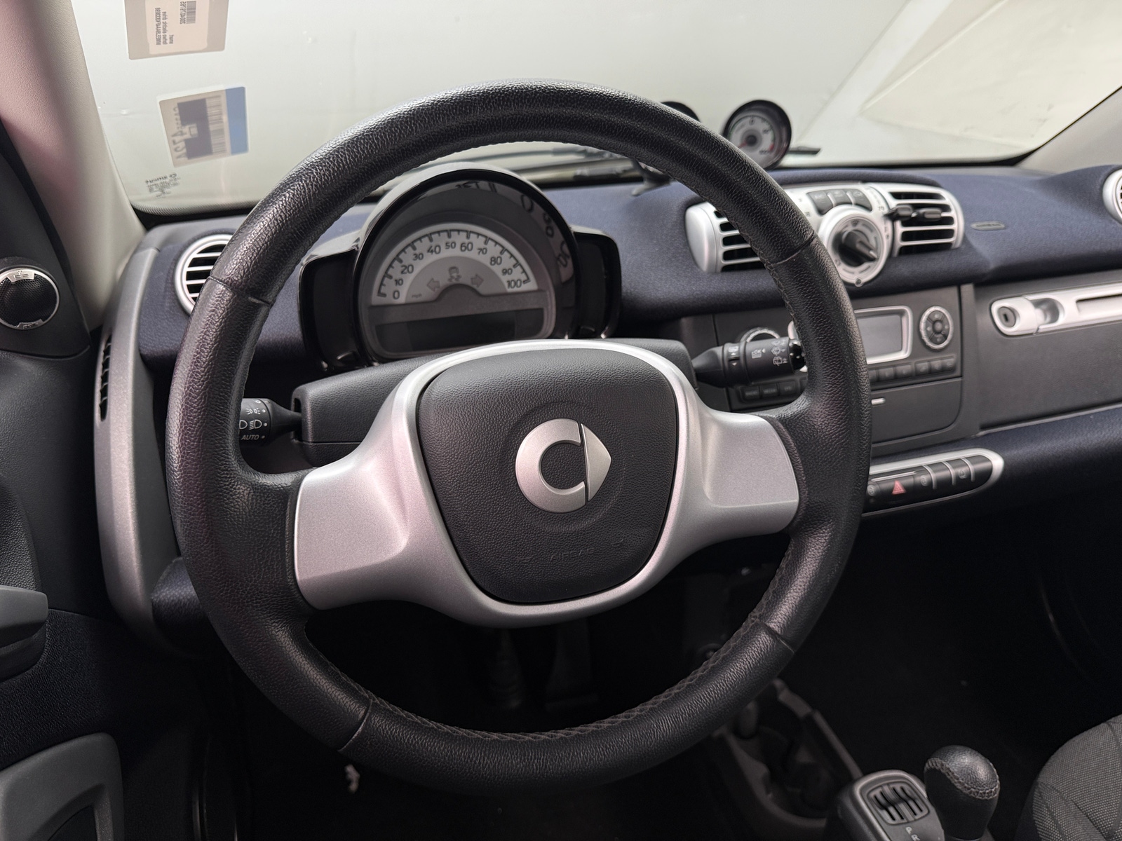 Thumbnail: 2015 smart fortwo - 5