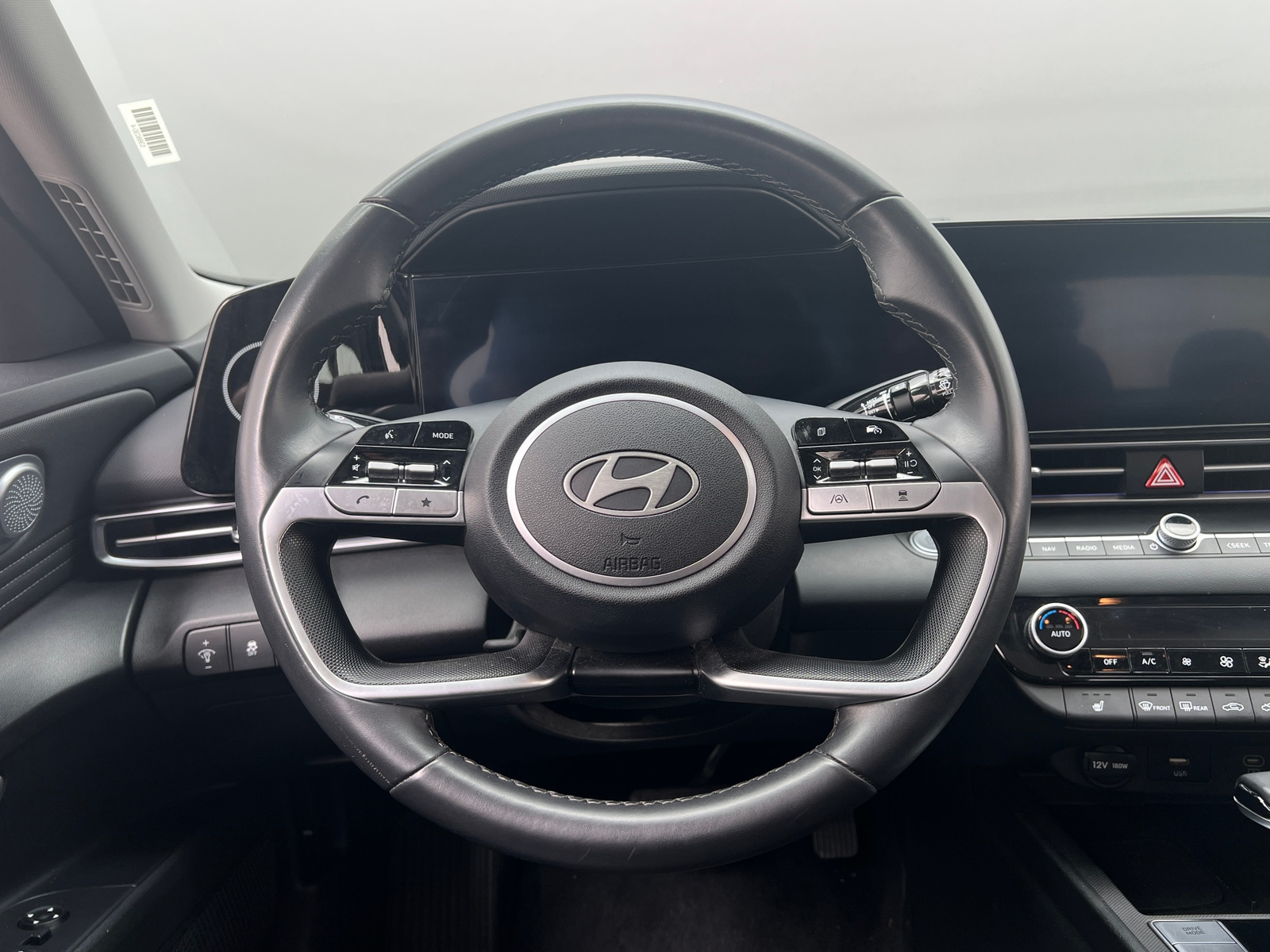 Thumbnail: 2024 Hyundai Elantra - 4