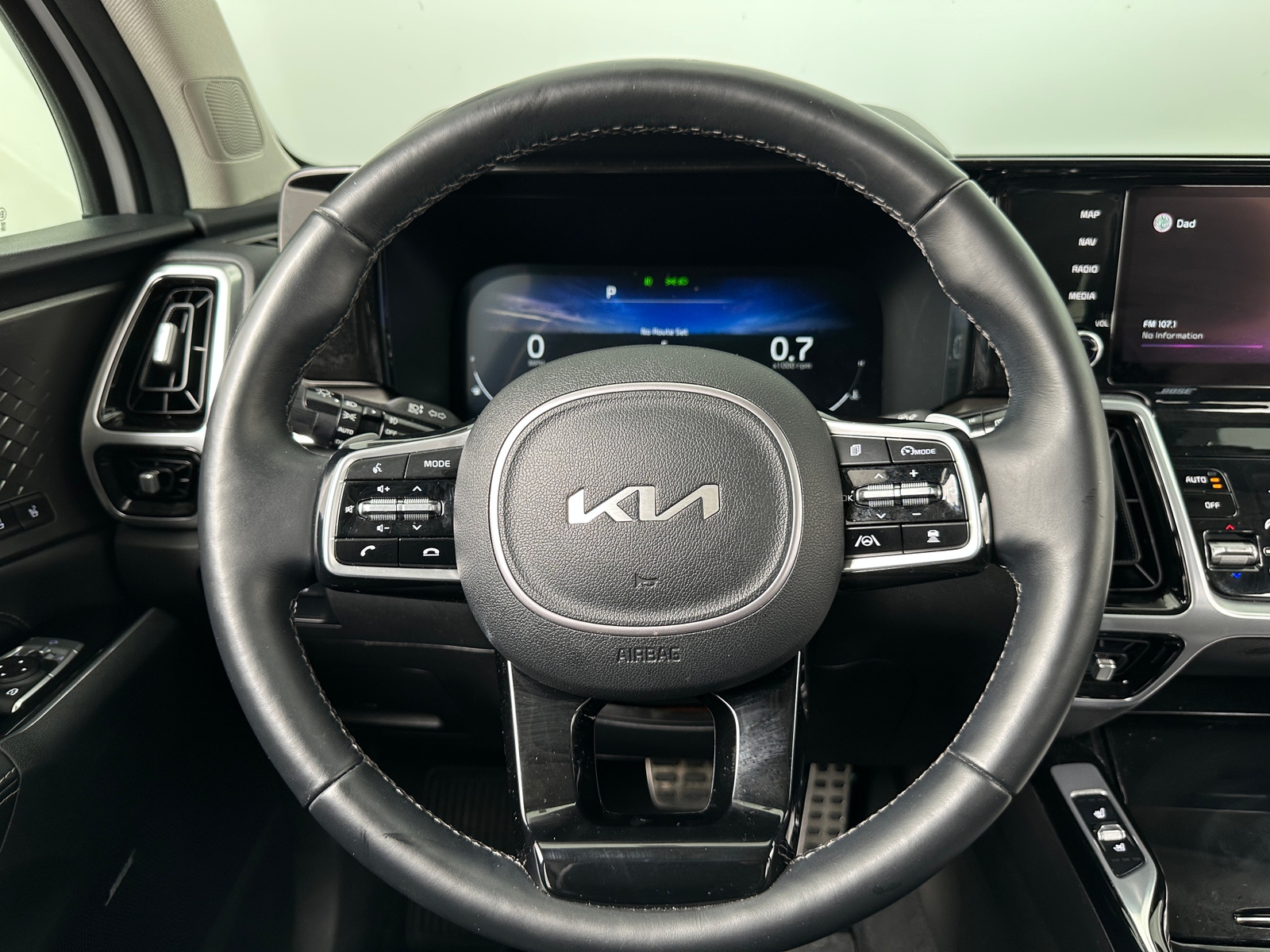 Thumbnail: 2022 Kia Sorento - 4