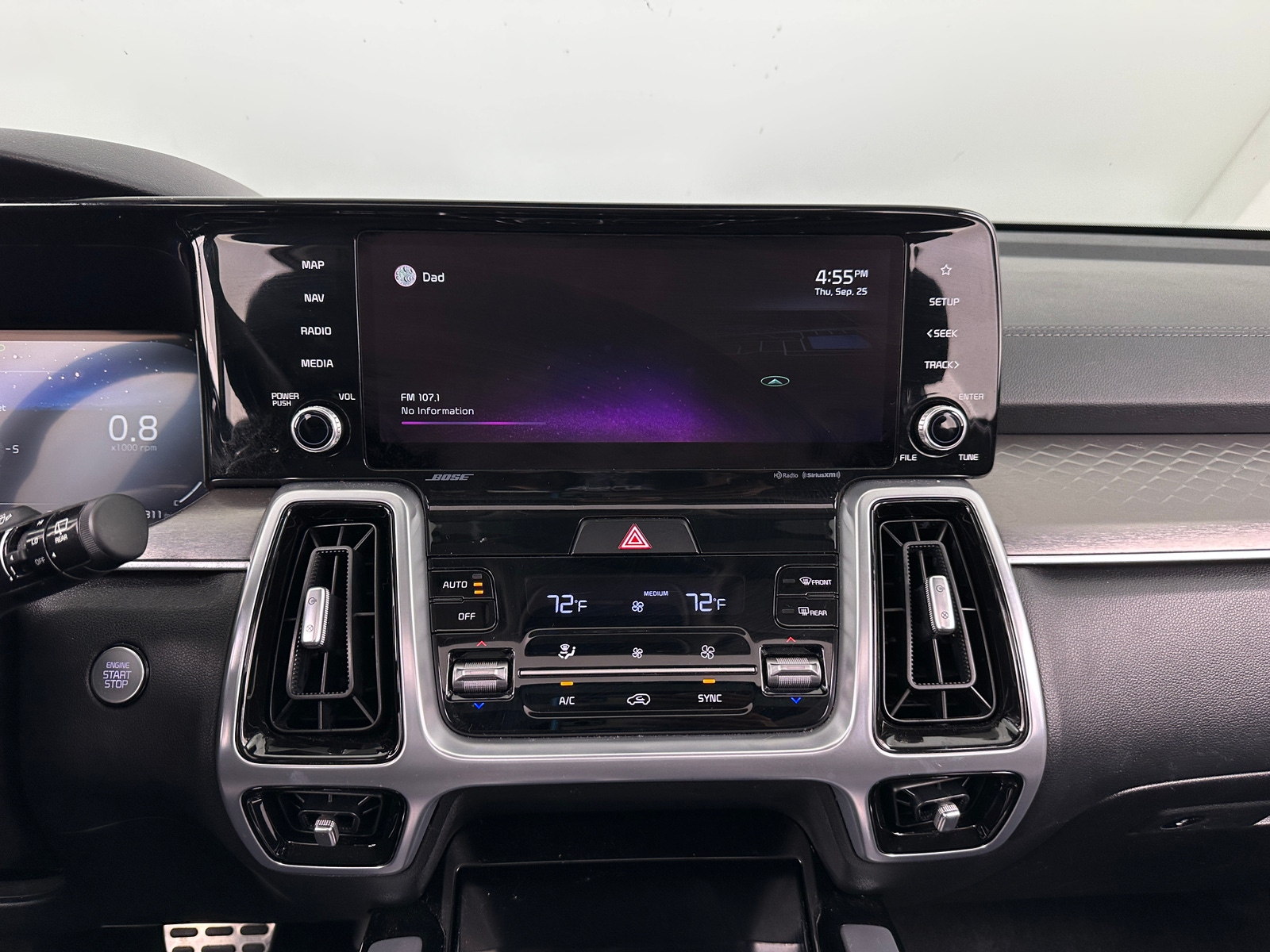 Thumbnail: 2022 Kia Sorento - 3