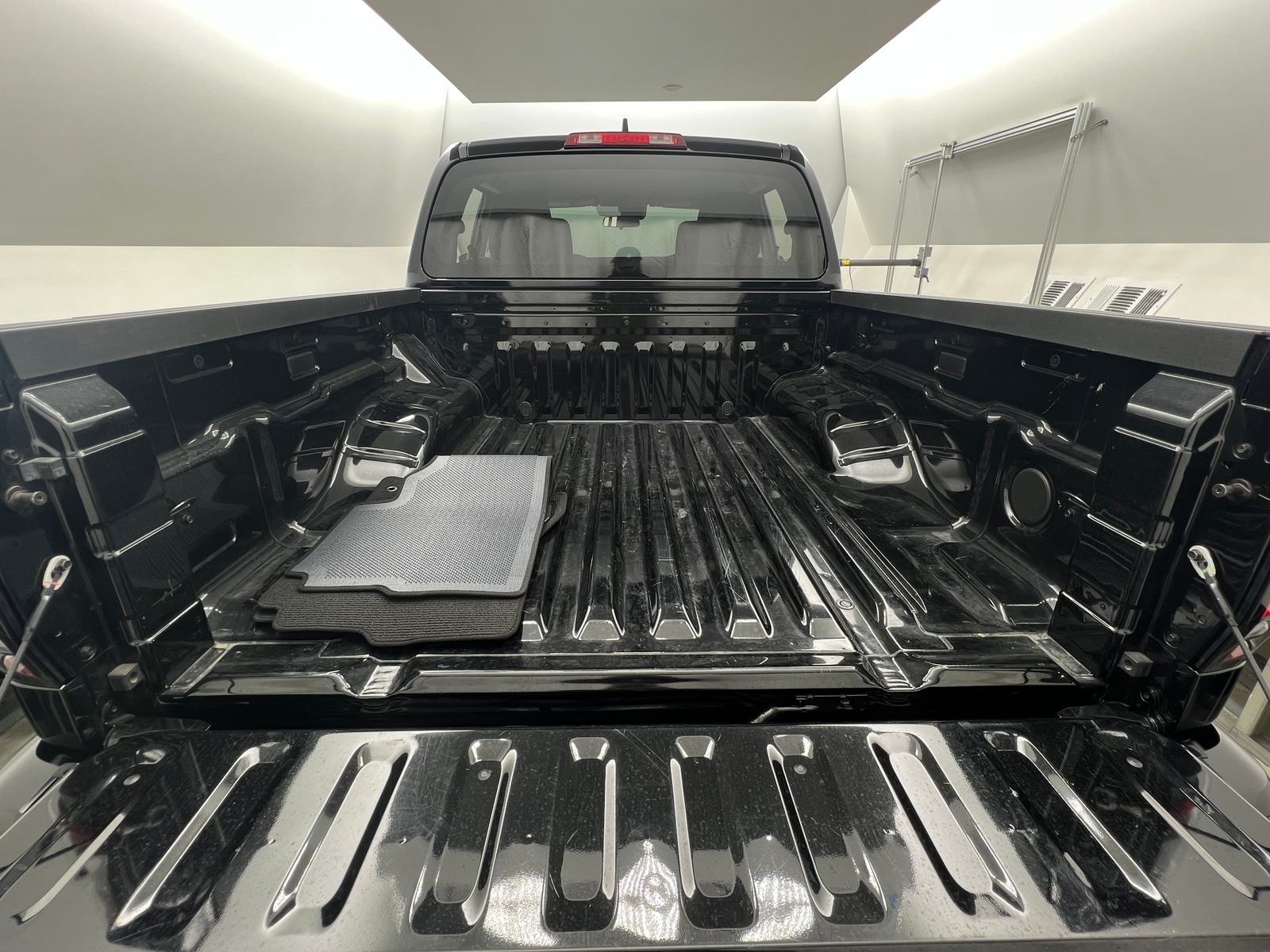Thumbnail: 2024 Nissan Frontier - 7