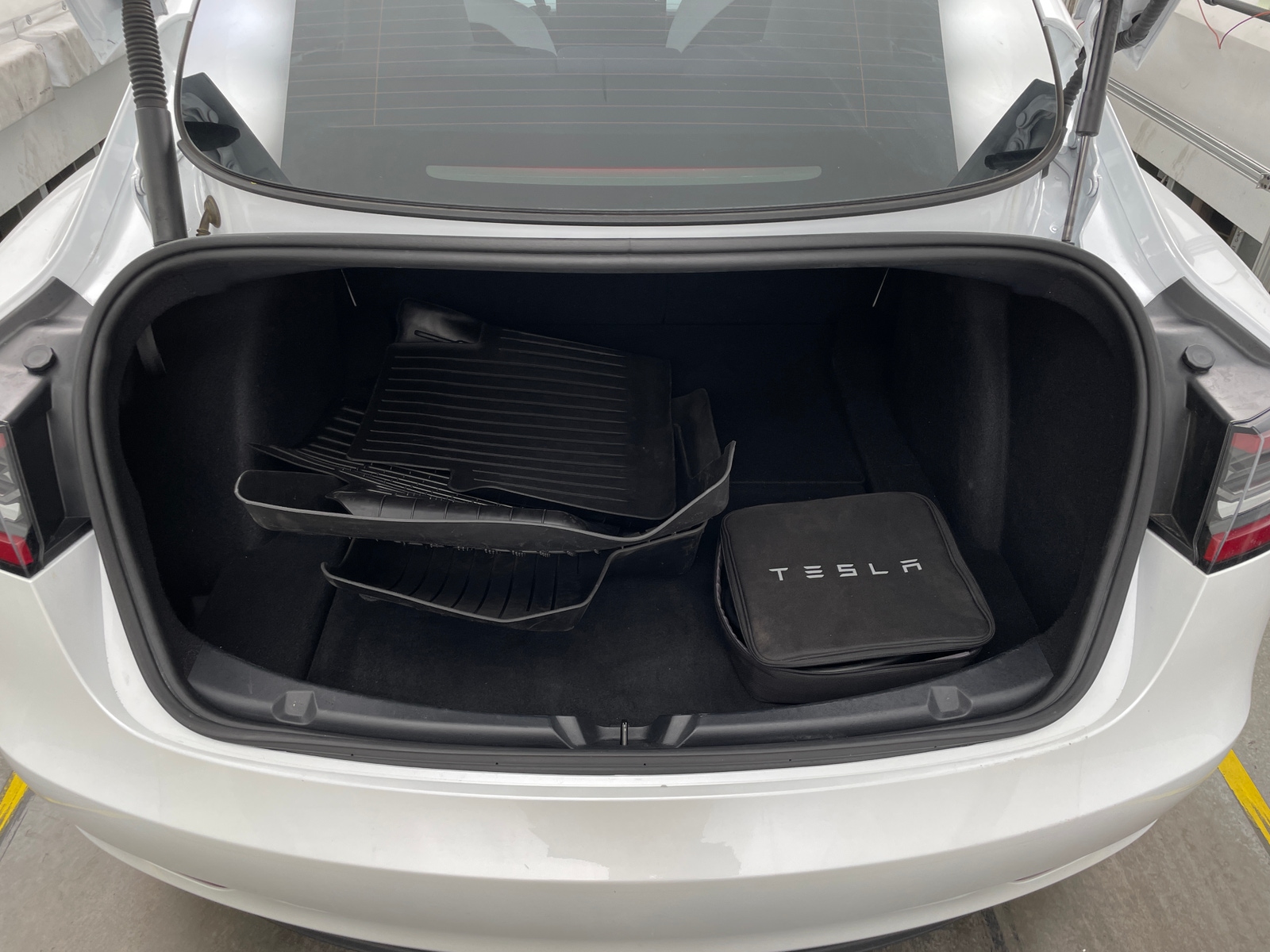 Thumbnail: 2023 Tesla Model 3 - 6