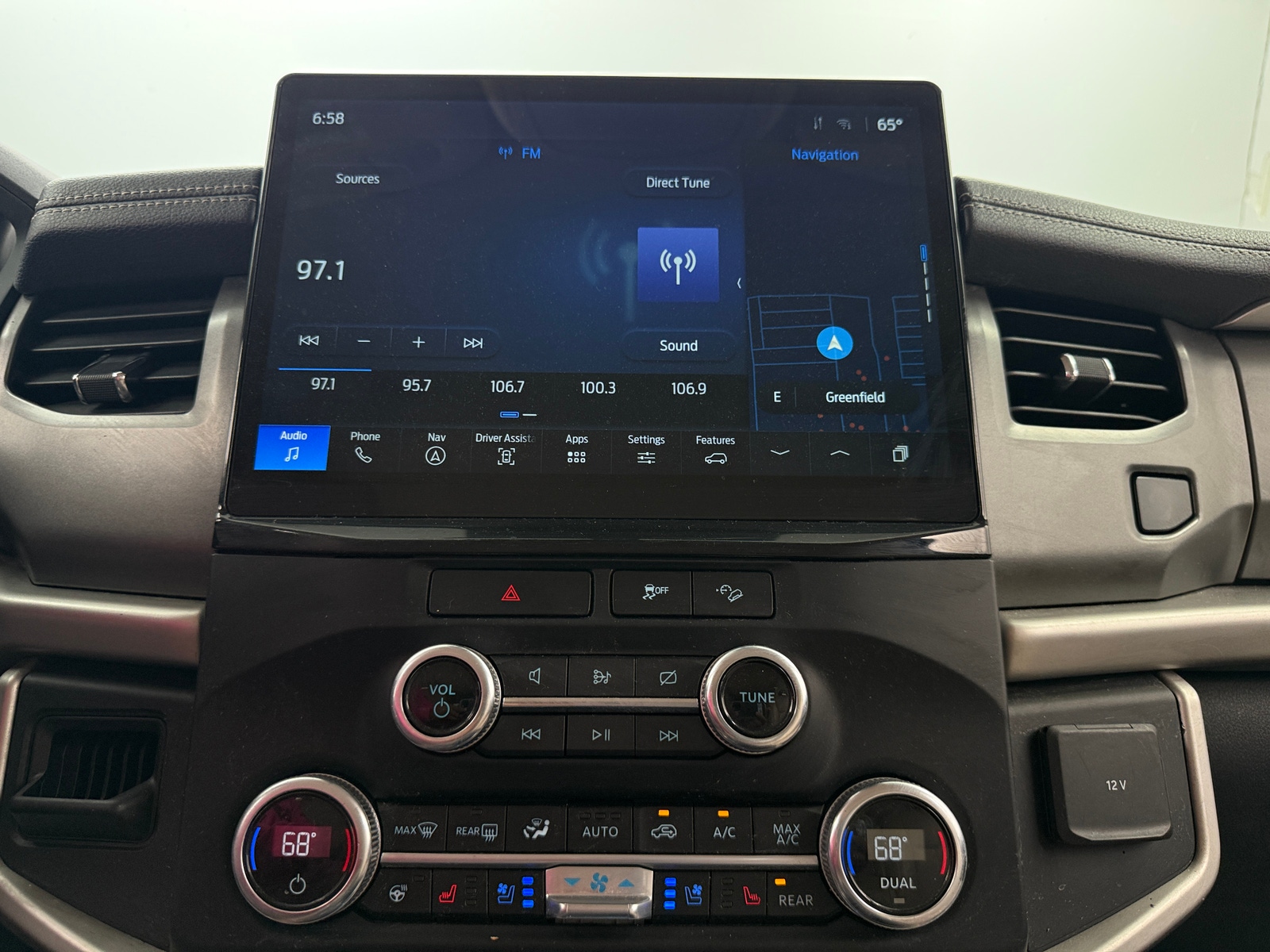 Thumbnail: 2023 Ford Expedition MAX - 3
