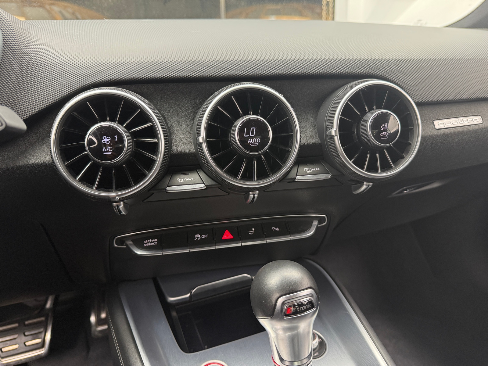 Thumbnail: 2016 Audi TT - 2