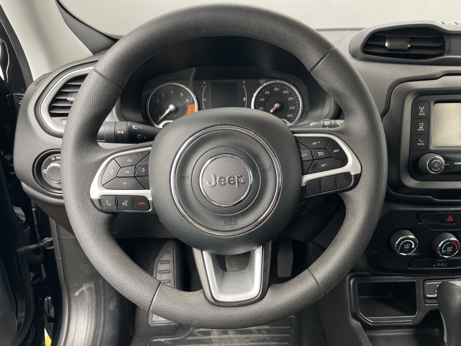 Thumbnail: 2020 Jeep Renegade - 5