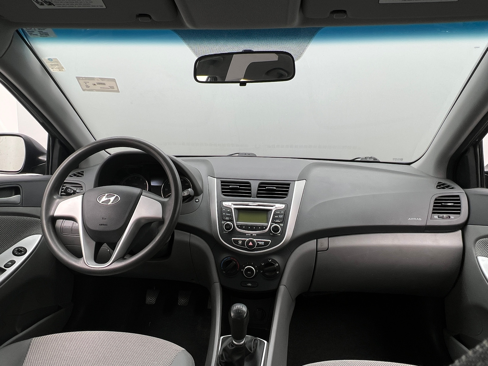Thumbnail: 2012 Hyundai Accent - 3