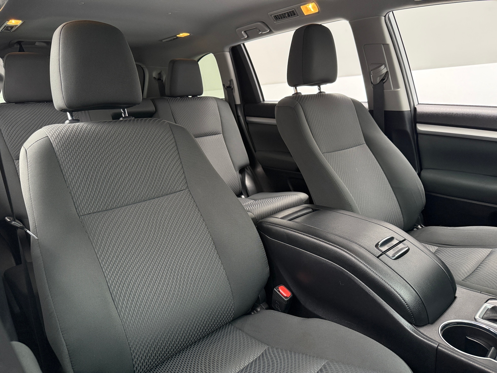 Thumbnail: 2019 Toyota Highlander - 2