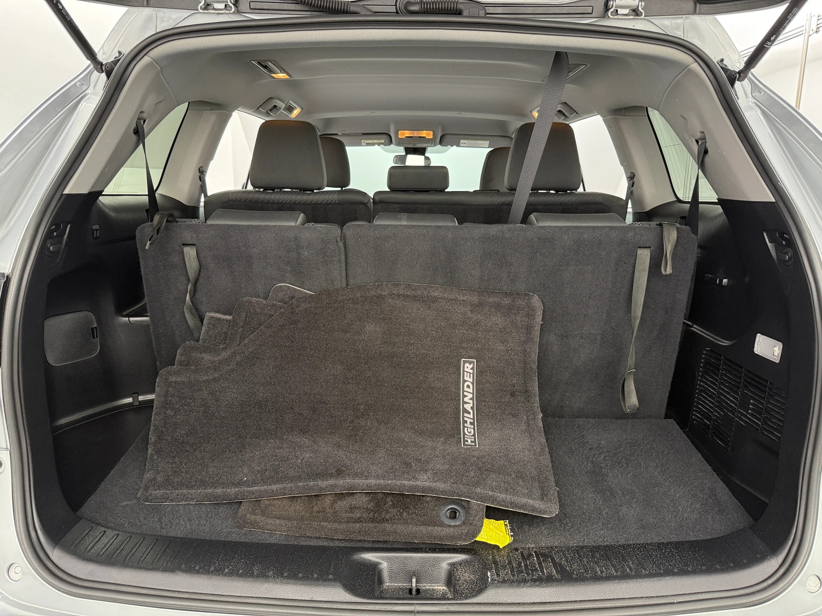Thumbnail: 2019 Toyota Highlander - 7