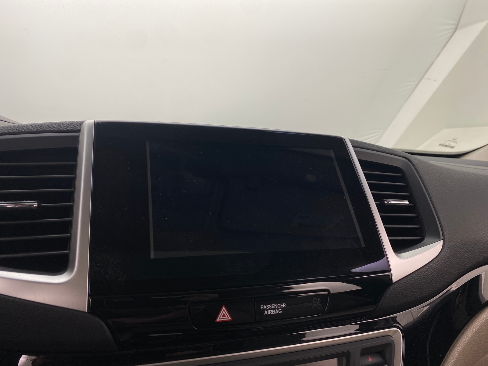 Thumbnail: 2016 Honda Pilot - 3