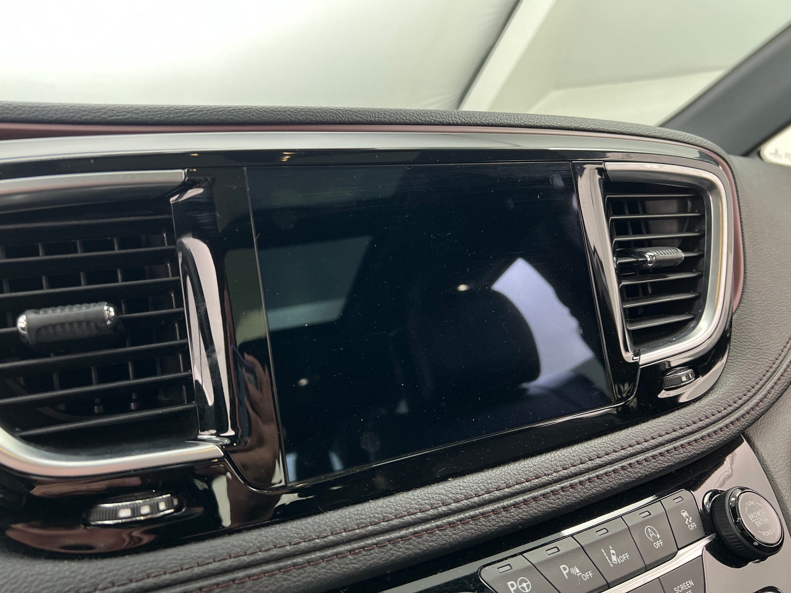 Thumbnail: 2020 Chrysler Pacifica - 3