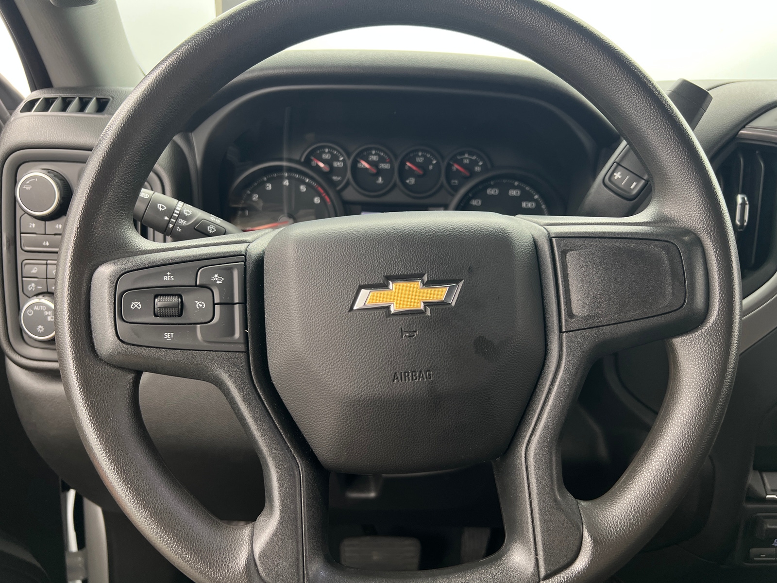 Thumbnail: 2024 Chevrolet Silverado 2500 - 5