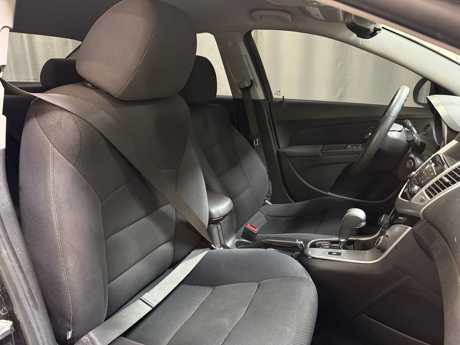 Thumbnail: 2016 Chevrolet Cruze - 2