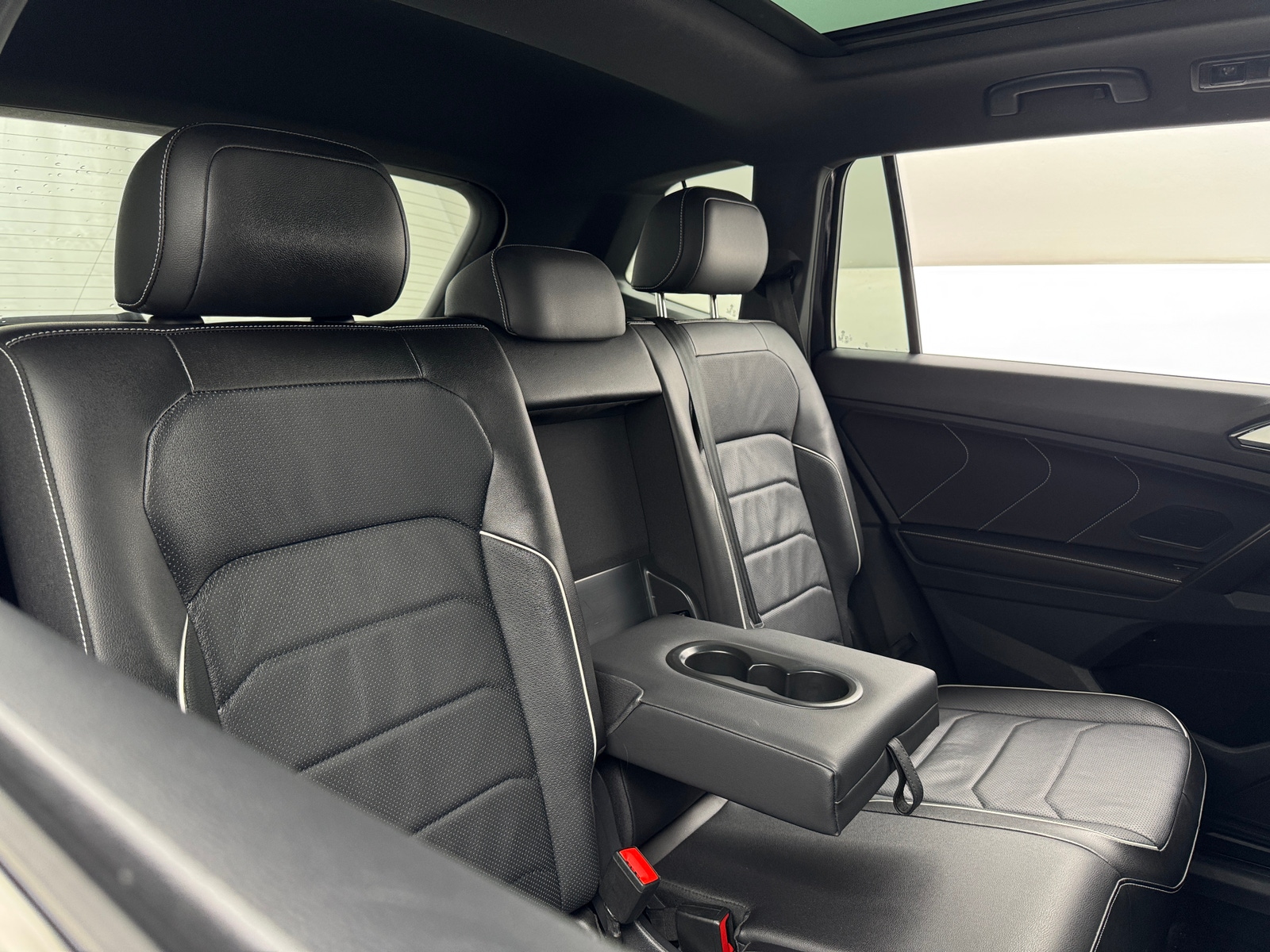 Thumbnail: 2024 Volkswagen Tiguan - 5