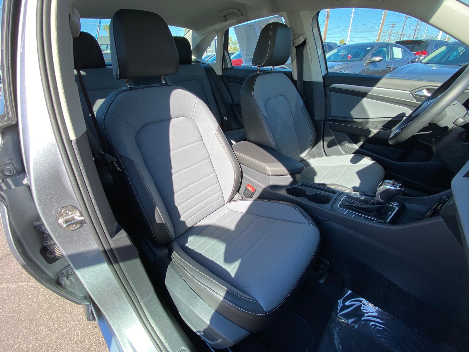 Thumbnail: 2025 Volkswagen Jetta - 2