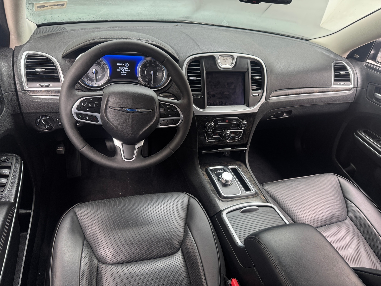 Thumbnail: 2023 Chrysler 300 - 2