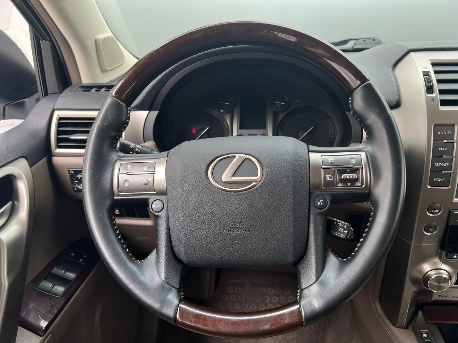 Thumbnail: 2019 Lexus GX - 4