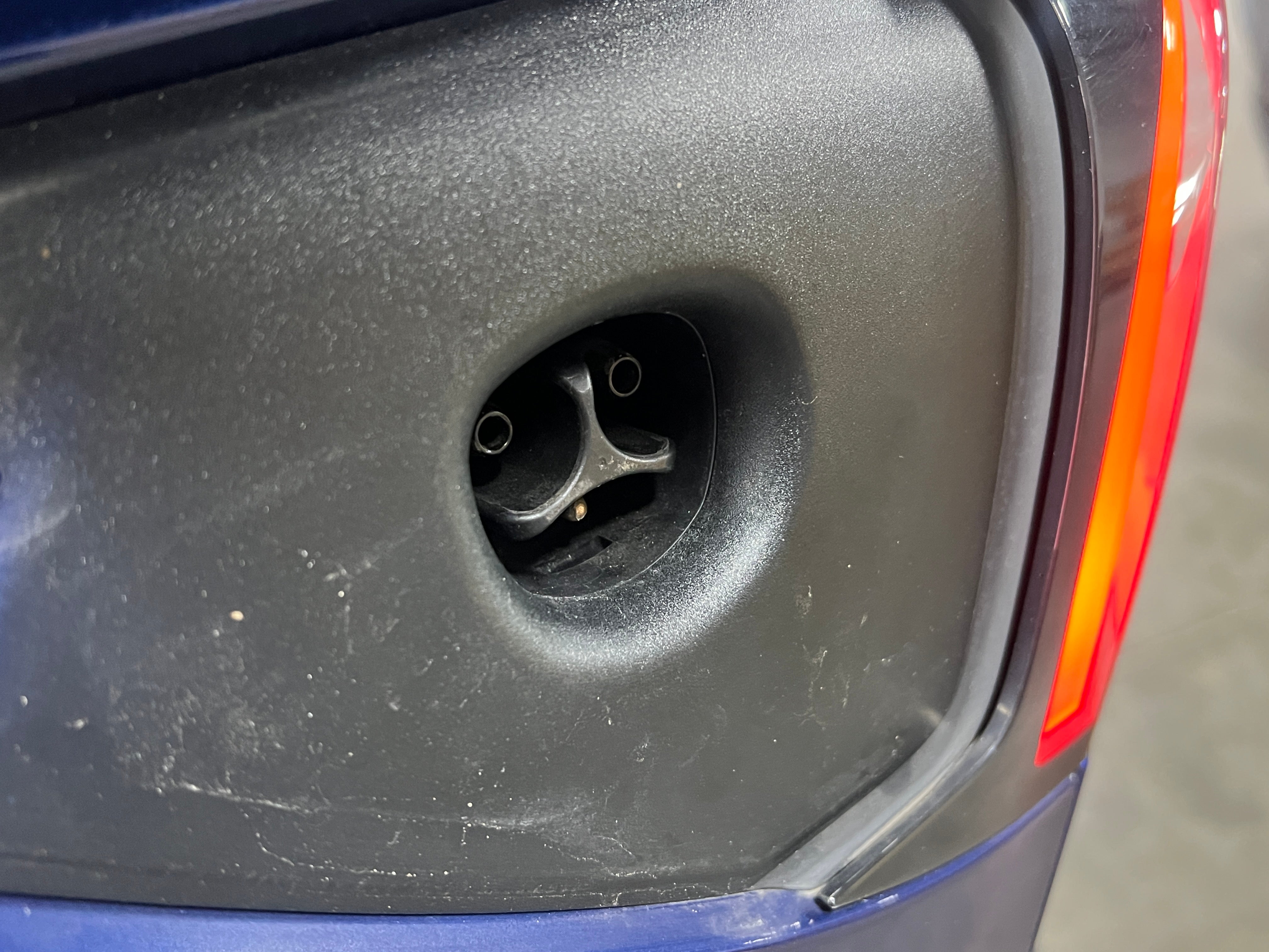 Used 2021 Tesla Model Y Long Range with VIN 5YJYGDEE3MF074773 for sale in Oak Creek, WI