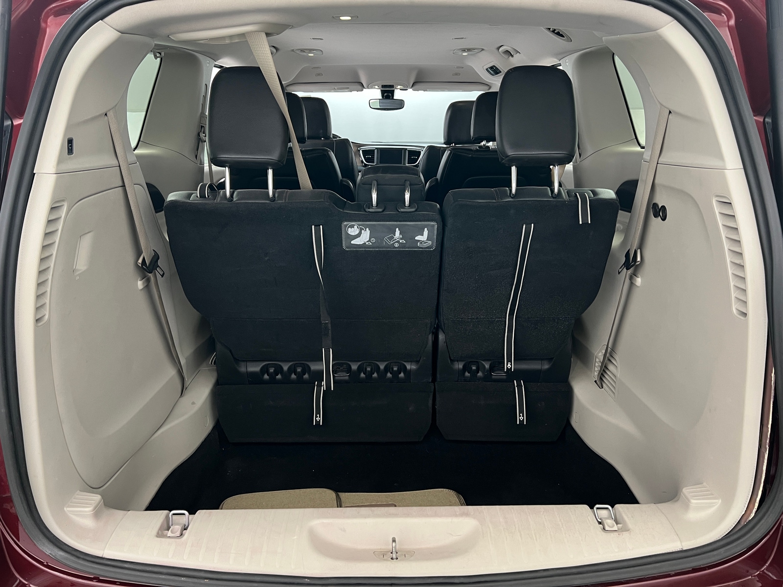Thumbnail: 2019 Chrysler Pacifica - 6