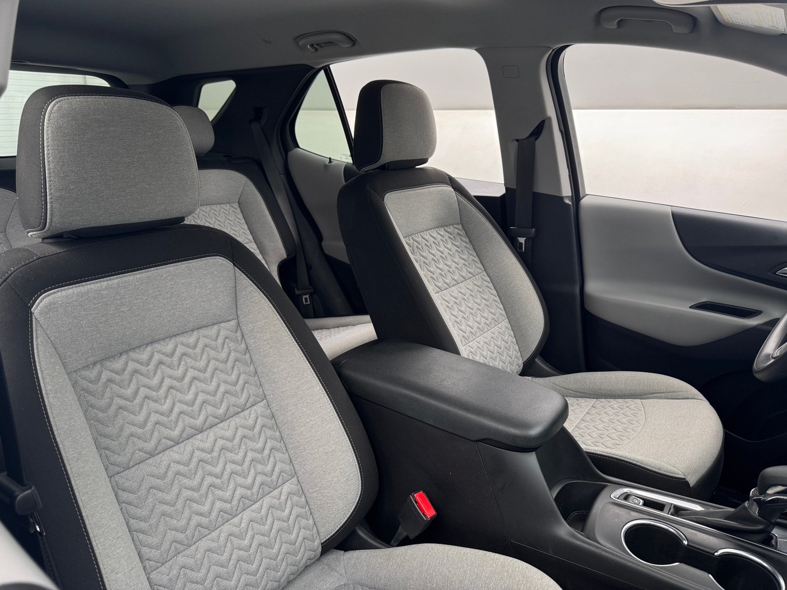 Thumbnail: 2022 Chevrolet Equinox - 2