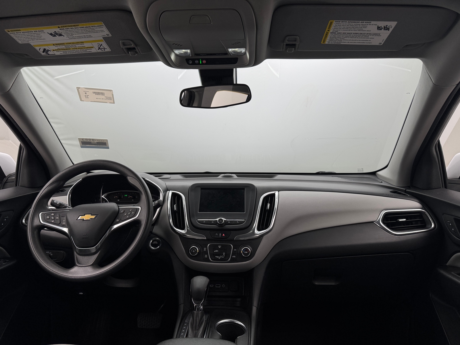 Thumbnail: 2022 Chevrolet Equinox - 3